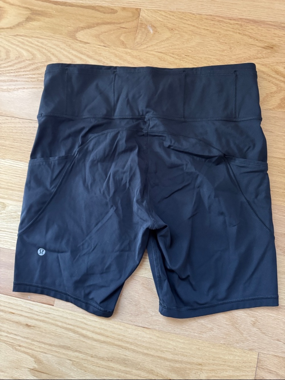 Lululemon 8” Fast and Free short - Picture 3 of 3